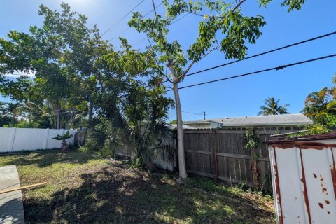 Casa en alquiler en Oakland Park, Florida, 3 dormitorios, 110.55 m2 № 2088204 - foto 2