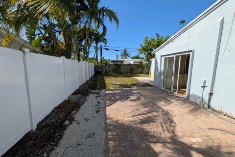 Casa en alquiler en Oakland Park, Florida, 3 dormitorios, 110.55 m2 № 2088204 - foto 15