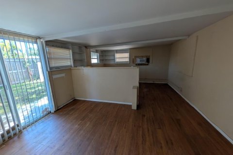 Casa en alquiler en Oakland Park, Florida, 3 dormitorios, 110.55 m2 № 2088204 - foto 8