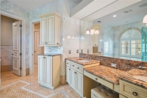 House in Belleair Beach, Florida 5 bedrooms, 413.42 sq.m. № 1411202 - photo 23