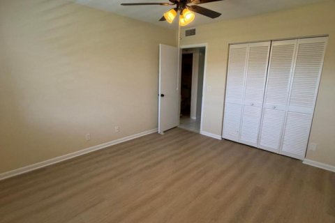 Copropriété à louer à Boca Raton, Floride: 2 chambres, 78.04 m2 № 2246533 - photo 12
