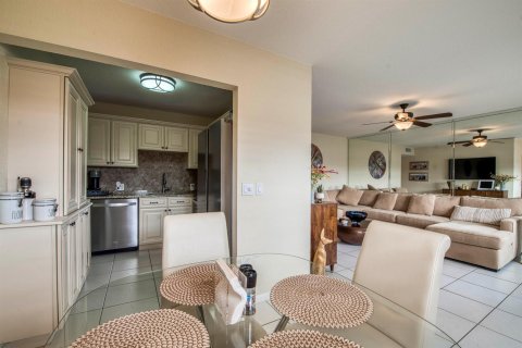 Copropriété à louer à Boca Raton, Floride: 2 chambres, 78.04 m2 № 2246533 - photo 3