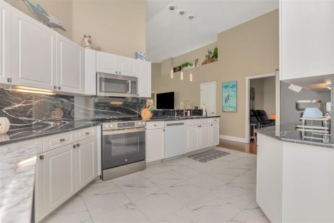 Villa ou maison à vendre à Palm Harbor, Floride: 3 chambres, 169.08 m2 № 2142293 - photo 13