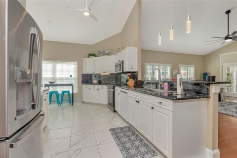 Villa ou maison à vendre à Palm Harbor, Floride: 3 chambres, 169.08 m2 № 2142293 - photo 10