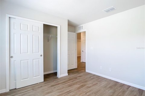 Immobilier commercial à vendre à Port Charlotte, Floride: 4 chambres, 194.72 m2 № 2095400 - photo 18