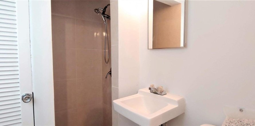Квартира в Ривьера-Бич, Флорида 1 спальня, 41.81м2 № 1093815