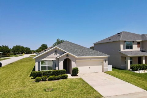 House in Clermont, Florida 3 bedrooms, 159.42 sq.m. № 1634608 - photo 3