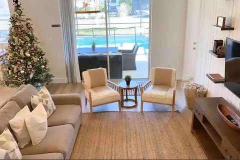 Villa ou maison à louer à Kissimmee, Floride: 5 chambres, 284.93 m2 № 2383932 - photo 2