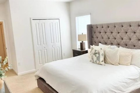 Villa ou maison à louer à Kissimmee, Floride: 5 chambres, 284.93 m2 № 2383932 - photo 13