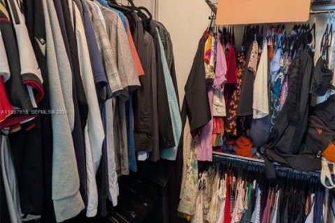 Adosado en venta en Miami, Florida, 3 dormitorios, 162.21 m2 № 1998810 - foto 21