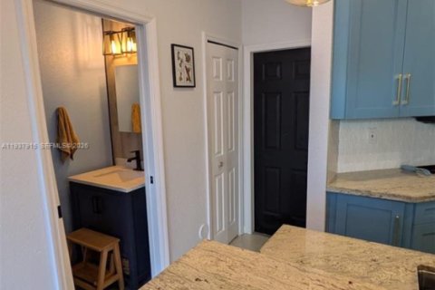 Adosado en venta en Miami, Florida, 3 dormitorios, 162.21 m2 № 1998810 - foto 22