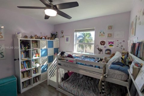 Adosado en venta en Miami, Florida, 3 dormitorios, 162.21 m2 № 1998810 - foto 12