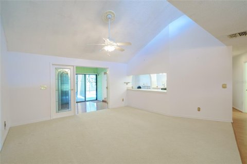 House in Dade City, Florida 3 bedrooms, 206.8 sq.m. № 1886090 - photo 19