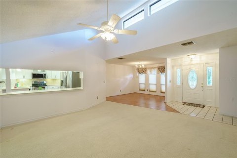 House in Dade City, Florida 3 bedrooms, 206.8 sq.m. № 1886090 - photo 20