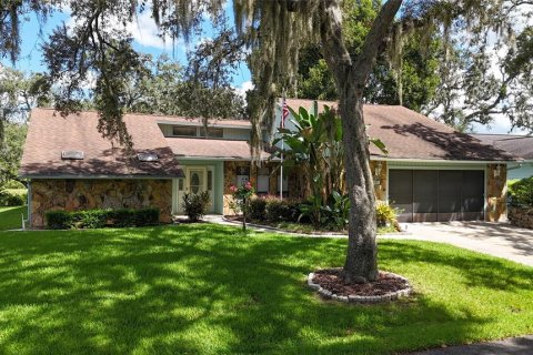 House in Dade City, Florida 3 bedrooms, 206.8 sq.m. № 1886090 - photo 10