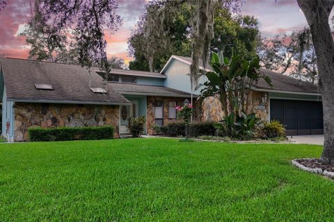 House in Dade City, Florida 3 bedrooms, 206.8 sq.m. № 1886090 - photo 8