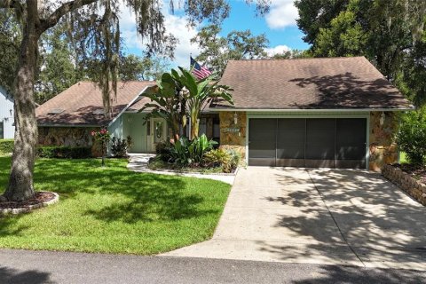 House in Dade City, Florida 3 bedrooms, 206.8 sq.m. № 1886090 - photo 5