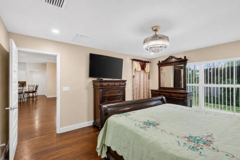Casa en venta en Port St. Lucie, Florida, 5 dormitorios, 211.91 m2 № 2292092 - foto 20