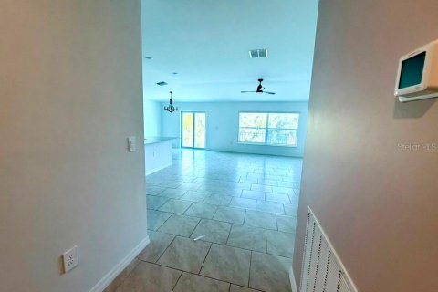 Casa en venta en Cape Coral, Florida, 4 dormitorios, 179.95 m2 № 2239250 - foto 15