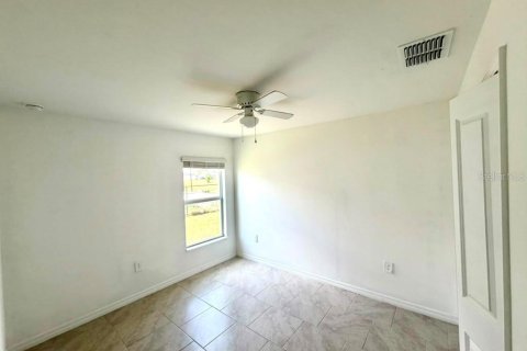 Casa en venta en Cape Coral, Florida, 4 dormitorios, 179.95 m2 № 2239250 - foto 8