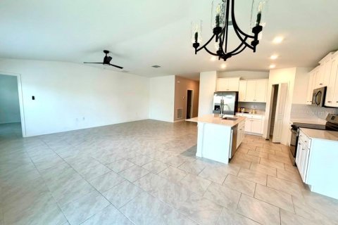 Casa en venta en Cape Coral, Florida, 4 dormitorios, 179.95 m2 № 2239250 - foto 16