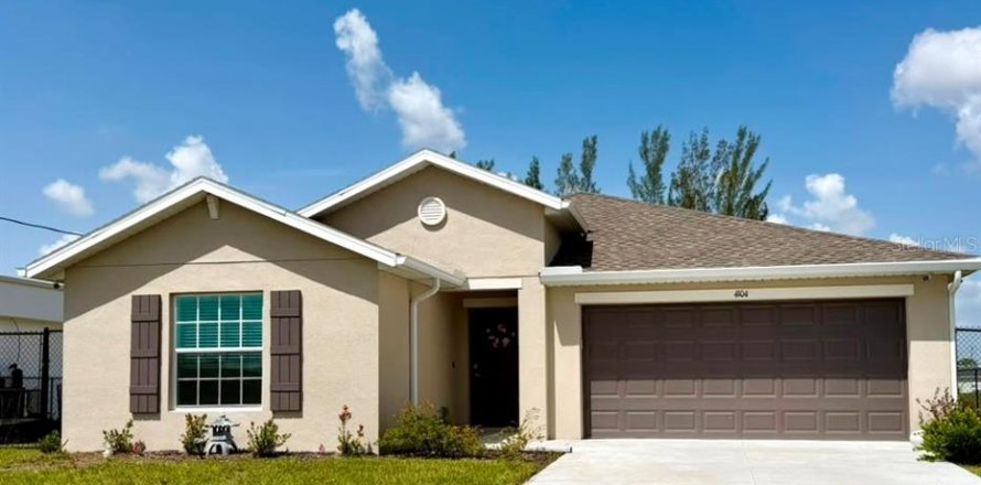 Casa en Cape Coral, Florida 4 dormitorios, 179.95 m2 № 2239250