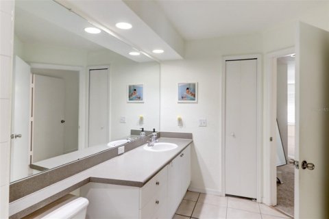 Villa ou maison à louer à Tampa, Floride: 4 chambres, 160.16 m2 № 1834824 - photo 21