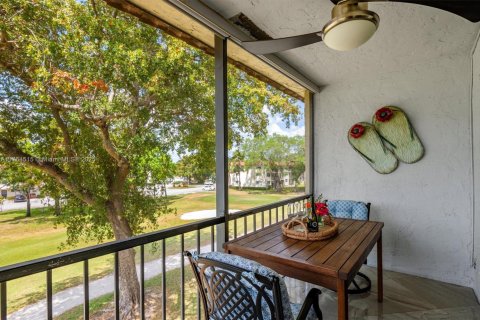 Copropriété à vendre à Pembroke Pines, Floride: 2 chambres, 108.7 m2 № 1936536 - photo 15