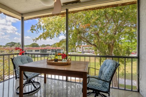 Copropriété à vendre à Pembroke Pines, Floride: 2 chambres, 108.7 m2 № 1936536 - photo 14