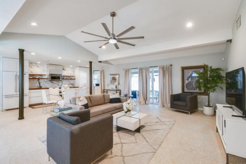 Villa ou maison à vendre à Stuart, Floride: 3 chambres, 159.05 m2 № 2431316 - photo 10