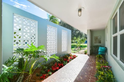 Villa ou maison à vendre à Stuart, Floride: 3 chambres, 159.05 m2 № 2431316 - photo 2