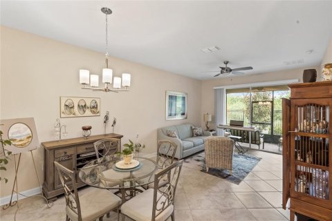 House in Winter Haven, Florida 2 bedrooms, 128.67 sq.m. № 1879158 - photo 11