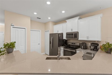 House in Winter Haven, Florida 2 bedrooms, 128.67 sq.m. № 1879158 - photo 9