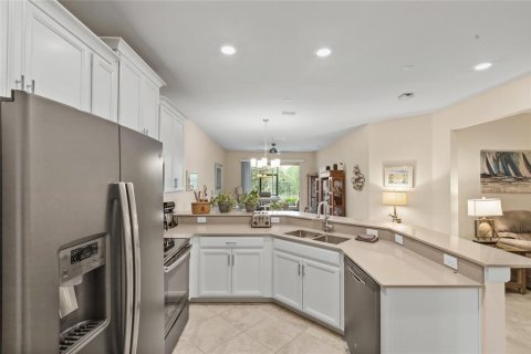 House in Winter Haven, Florida 2 bedrooms, 128.67 sq.m. № 1879158 - photo 7