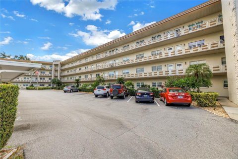 Copropriété à louer à Saint Petersburg, Floride: 1 chambre, 80.82 m2 № 1903862 - photo 18