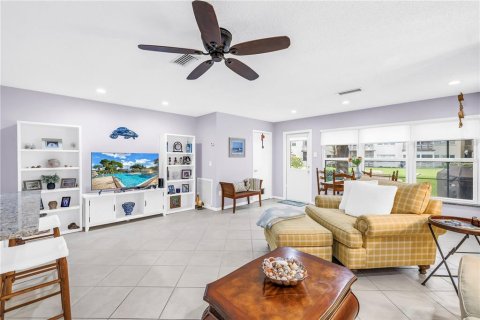 Copropriété à louer à Saint Petersburg, Floride: 1 chambre, 80.82 m2 № 1903862 - photo 9