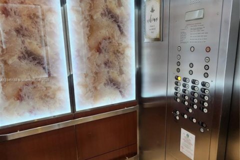 Condominio en alquiler en Aventura, Florida, 2 dormitorios, 102.56 m2 № 1840943 - foto 29