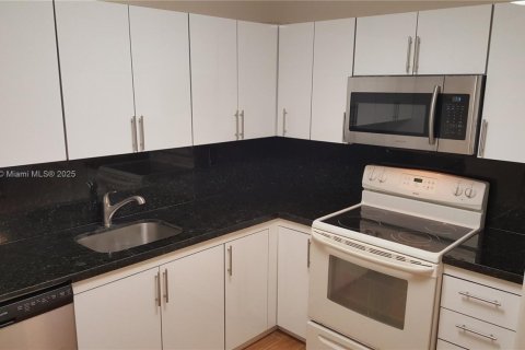 Condominio en alquiler en Aventura, Florida, 2 dormitorios, 102.56 m2 № 1840943 - foto 8