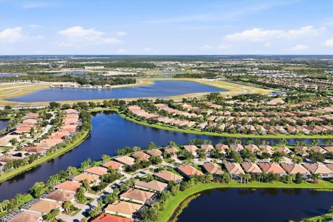 Villa ou maison à vendre à Venice, Floride: 2 chambres, 158.12 m2 № 2419143 - photo 2