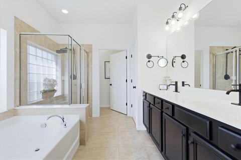 Villa ou maison à vendre à Venice, Floride: 2 chambres, 158.12 m2 № 2419143 - photo 24