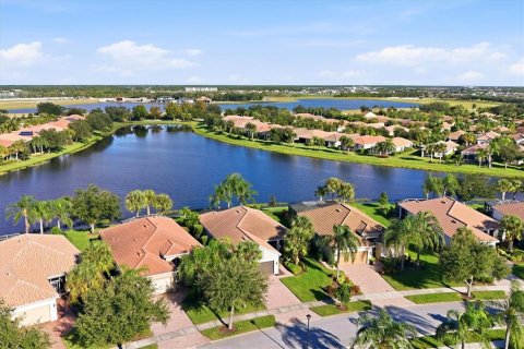 Villa ou maison à vendre à Venice, Floride: 2 chambres, 158.12 m2 № 2419143 - photo 4