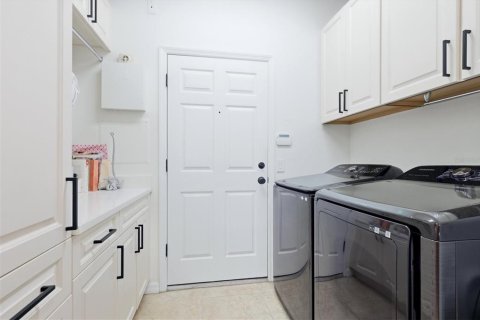 Villa ou maison à vendre à Venice, Floride: 2 chambres, 158.12 m2 № 2419143 - photo 29