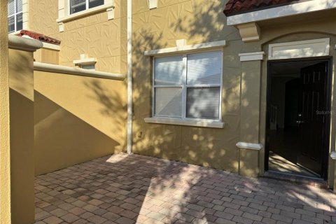 Adosado en venta en Davenport, Florida, 4 dormitorios, 181.16 m2 № 1634797 - foto 4