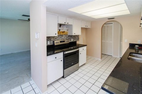 Casa en venta en Port Richey, Florida, 3 dormitorios, 150.87 m2 № 1582142 - foto 9