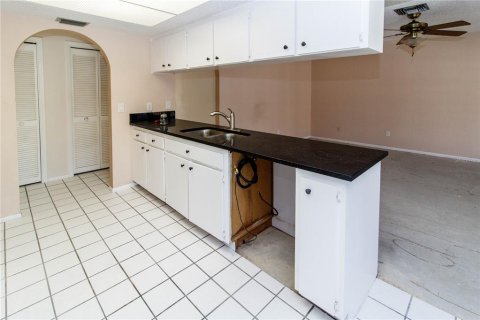Casa en venta en Port Richey, Florida, 3 dormitorios, 150.87 m2 № 1582142 - foto 8