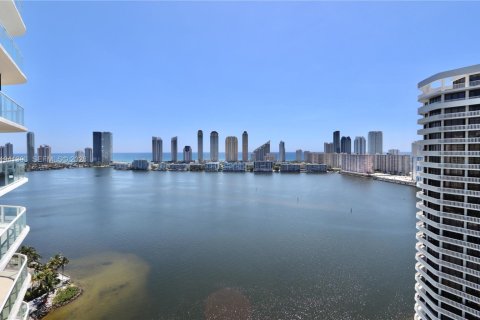 Copropriété à vendre à Aventura, Floride: 3 chambres, 229.47 m2 № 2003826 - photo 9