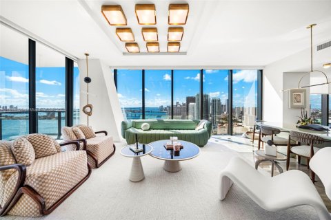 Condominio en venta en Miami, Florida, 4 dormitorios, 306.39 m2 № 1946051 - foto 13