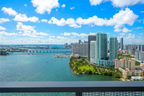 Condominio en venta en Miami, Florida, 4 dormitorios, 306.39 m2 № 1946051 - foto 6