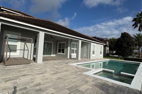 House in Winter Garden, Florida 4 bedrooms, 320.05 sq.m. № 2384395 - photo 23