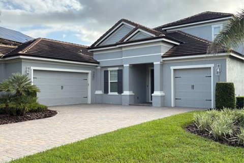 House in Winter Garden, Florida 4 bedrooms, 320.05 sq.m. № 2384395